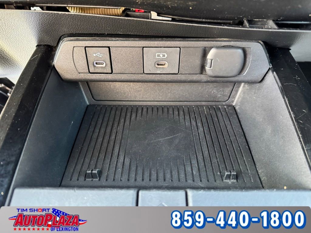 Used 2024 Toyota Prius LE image 22