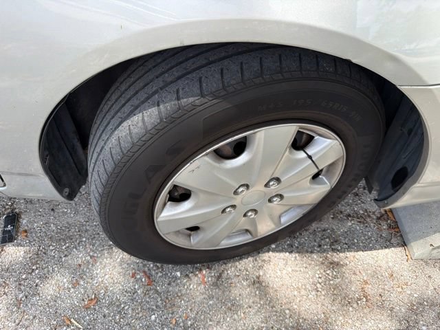 Used 2004 Toyota Corolla CE FWD image 8
