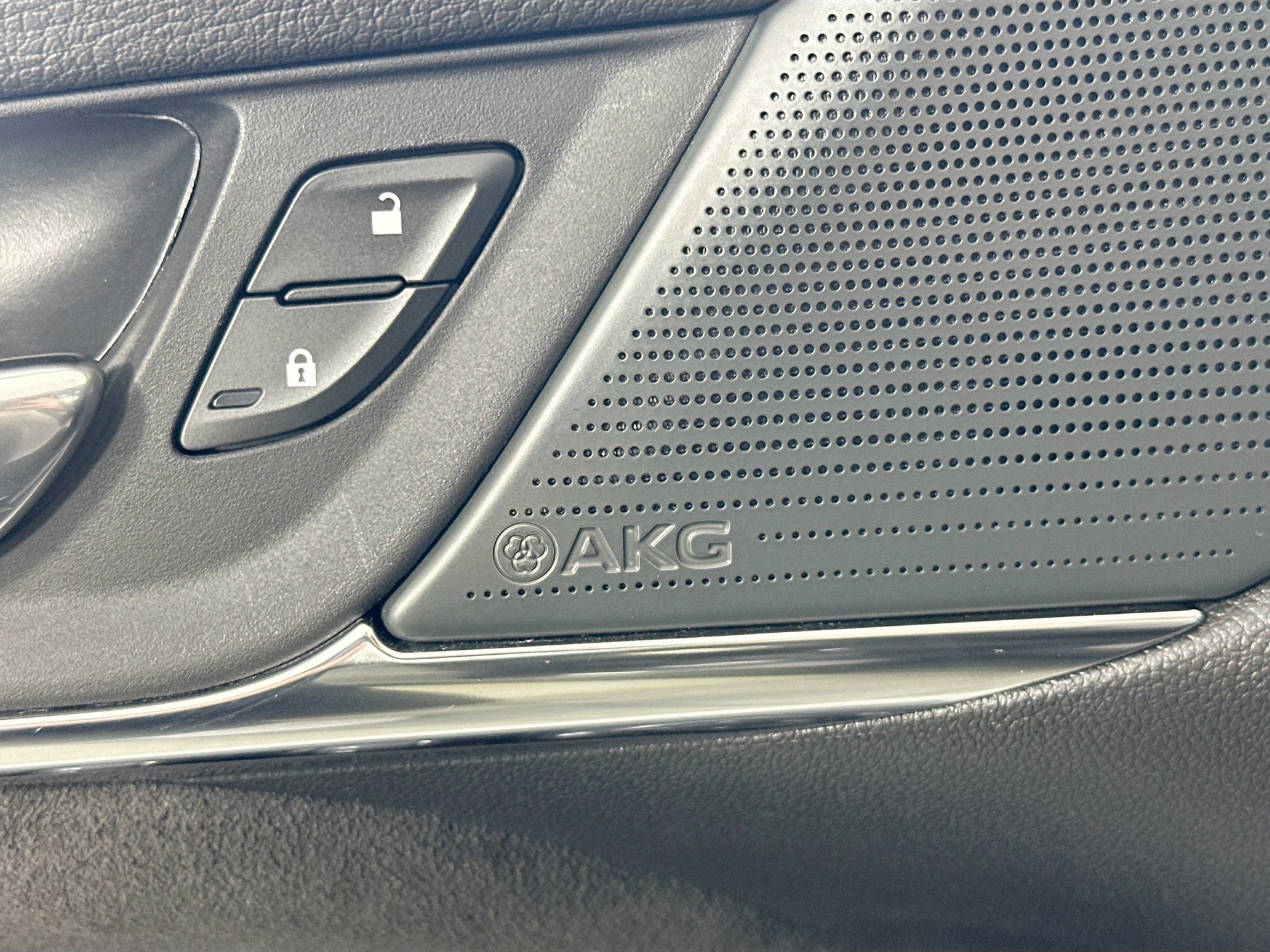 Used 2024 Cadillac CT4 V Blackwing w/ Technology Package image 18