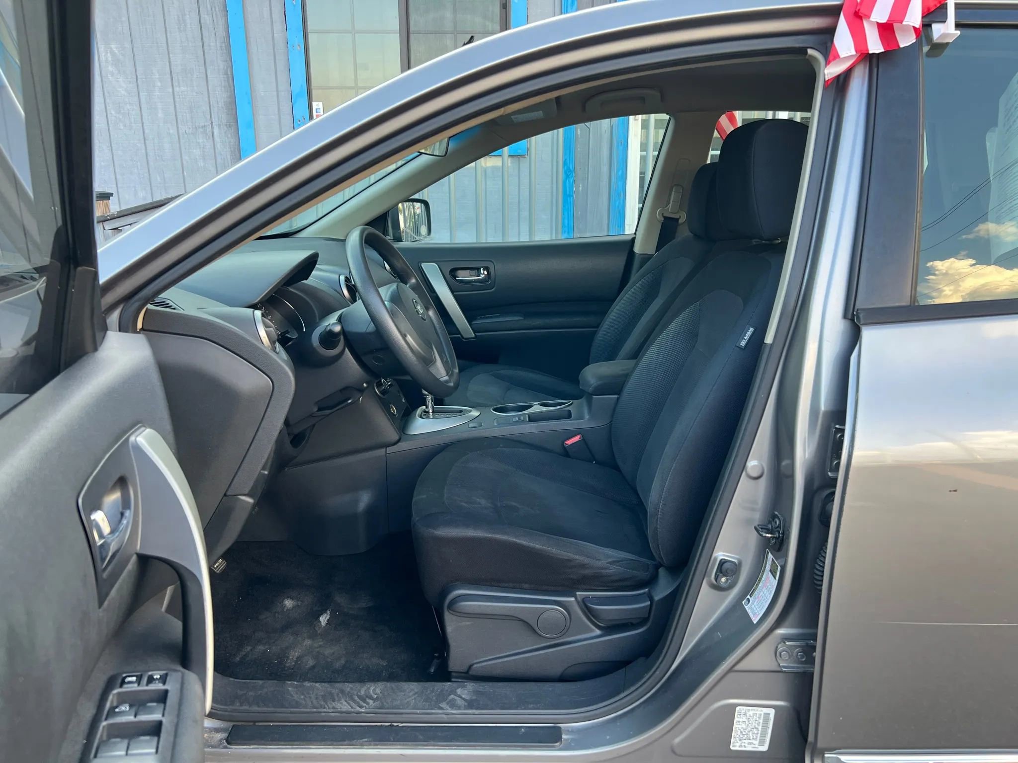 Used 2013 Nissan Rogue S image 10