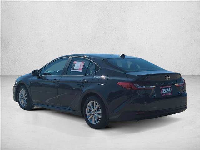 Used 2025 Toyota Camry LE w/ Convenience Package image 7
