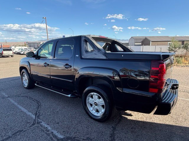 Used 2009 Chevrolet Avalanche LT AWD/4WD image 7
