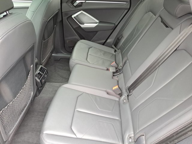 Used 2022 Audi Q3 2.0T Premium Plus image 15