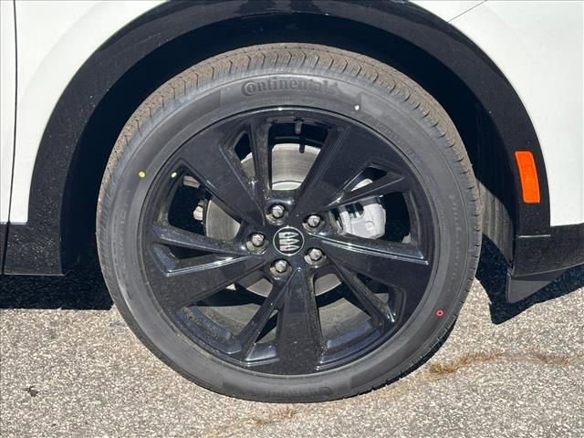 New 2026 Buick Envision Sport Touring image 14