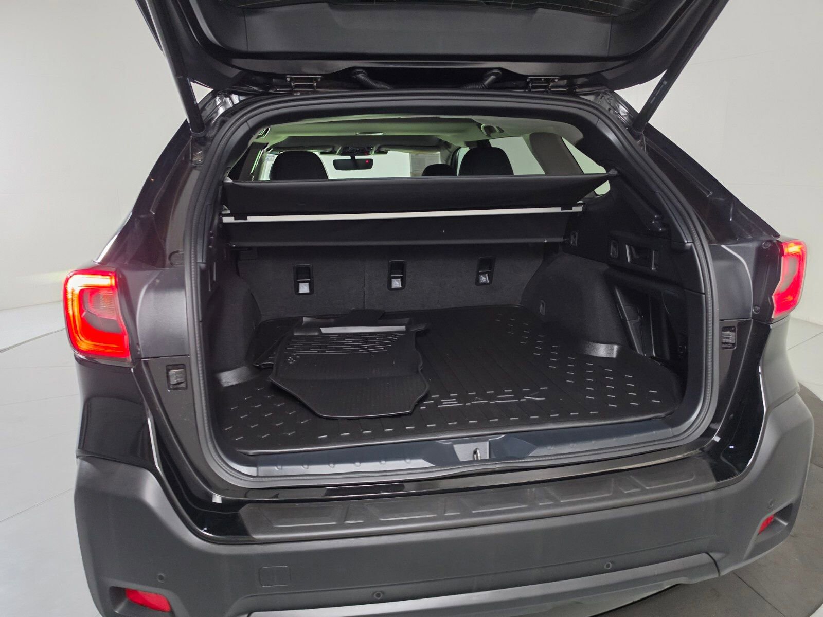 Certified 2025 Subaru Outback Onyx Edition AWD/4WD image 19