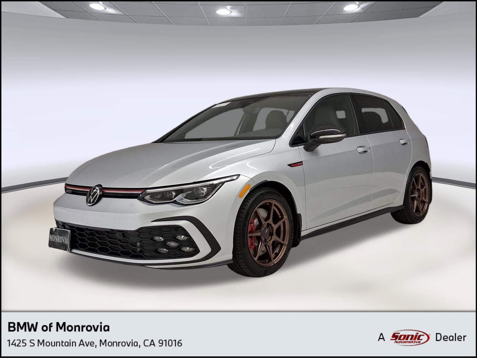 Used 2024 Volkswagen GTI SE image 1