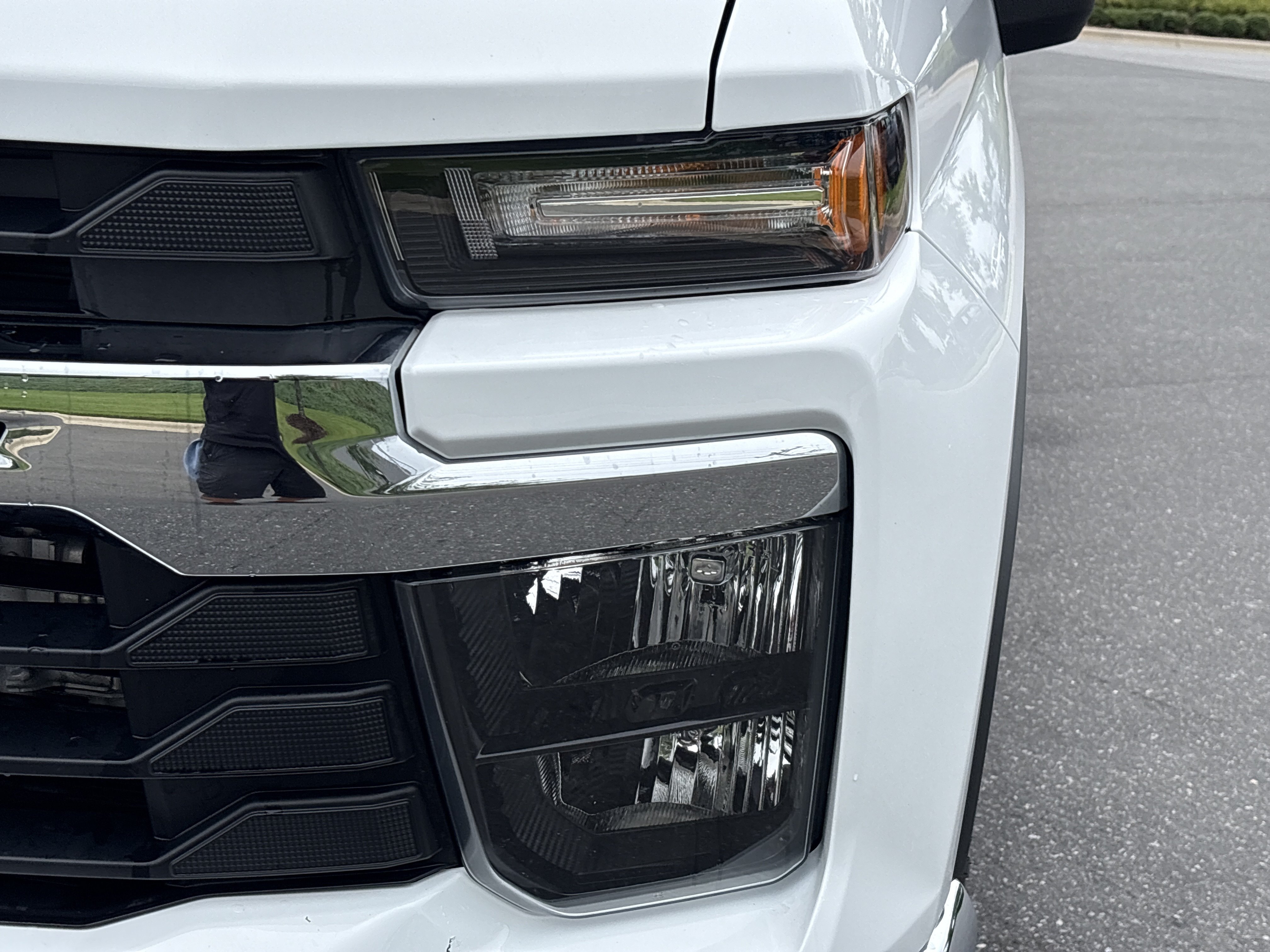 Used 2025 Chevrolet Silverado 2500 LT w/ Convenience Package AWD/4WD image 11