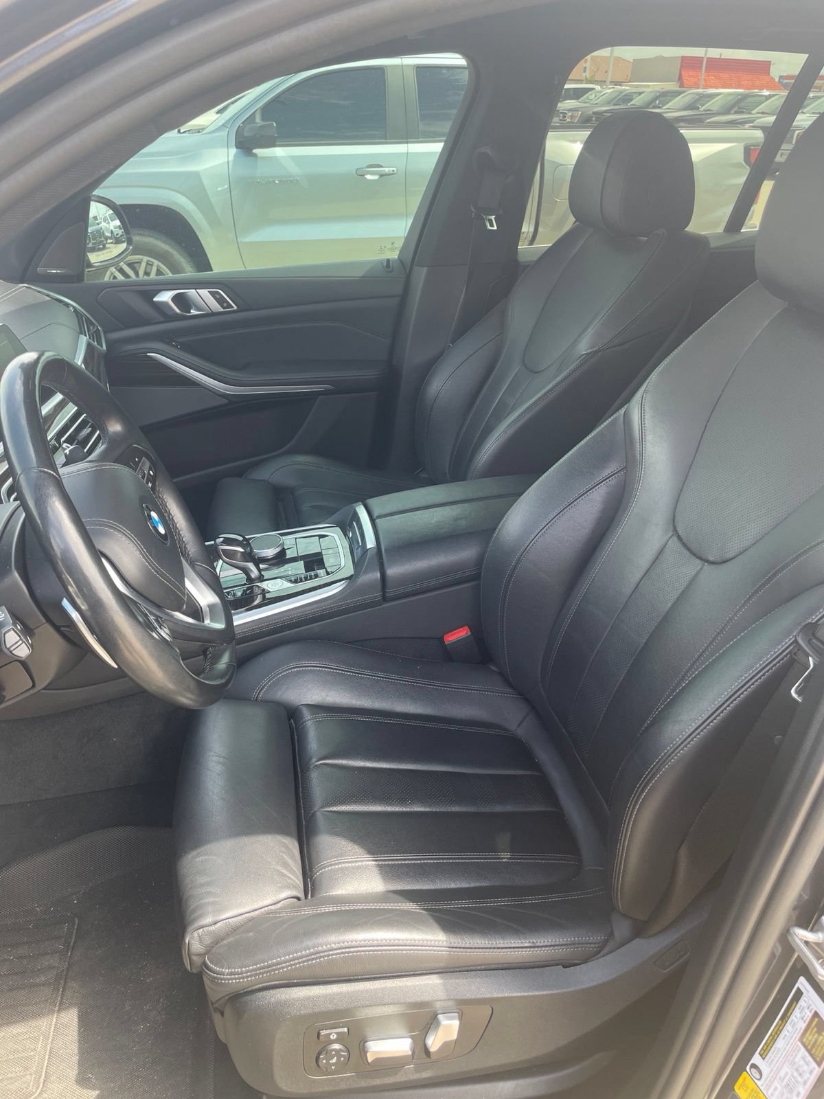 Used 2020 BMW X5 xDrive40i w/ Premium Package AWD/4WD image 9