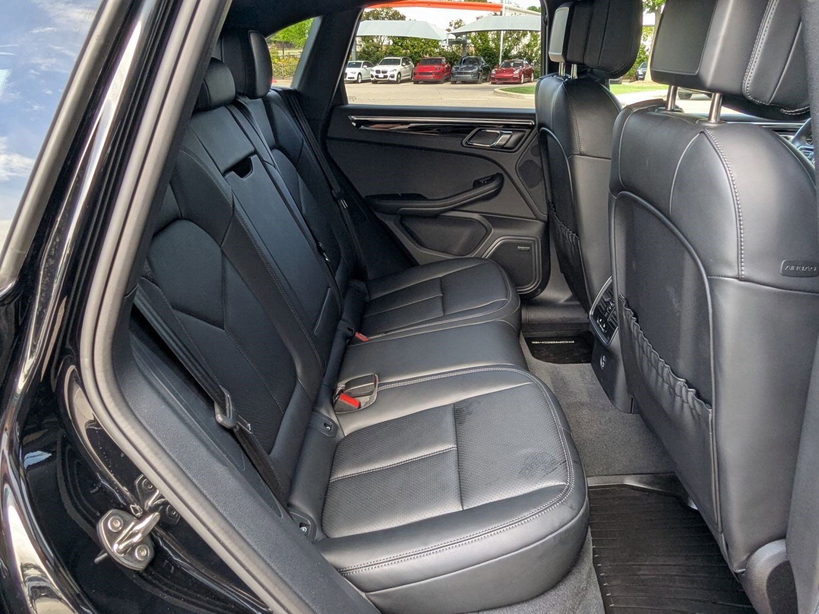 Certified 2026 Porsche Macan image 24