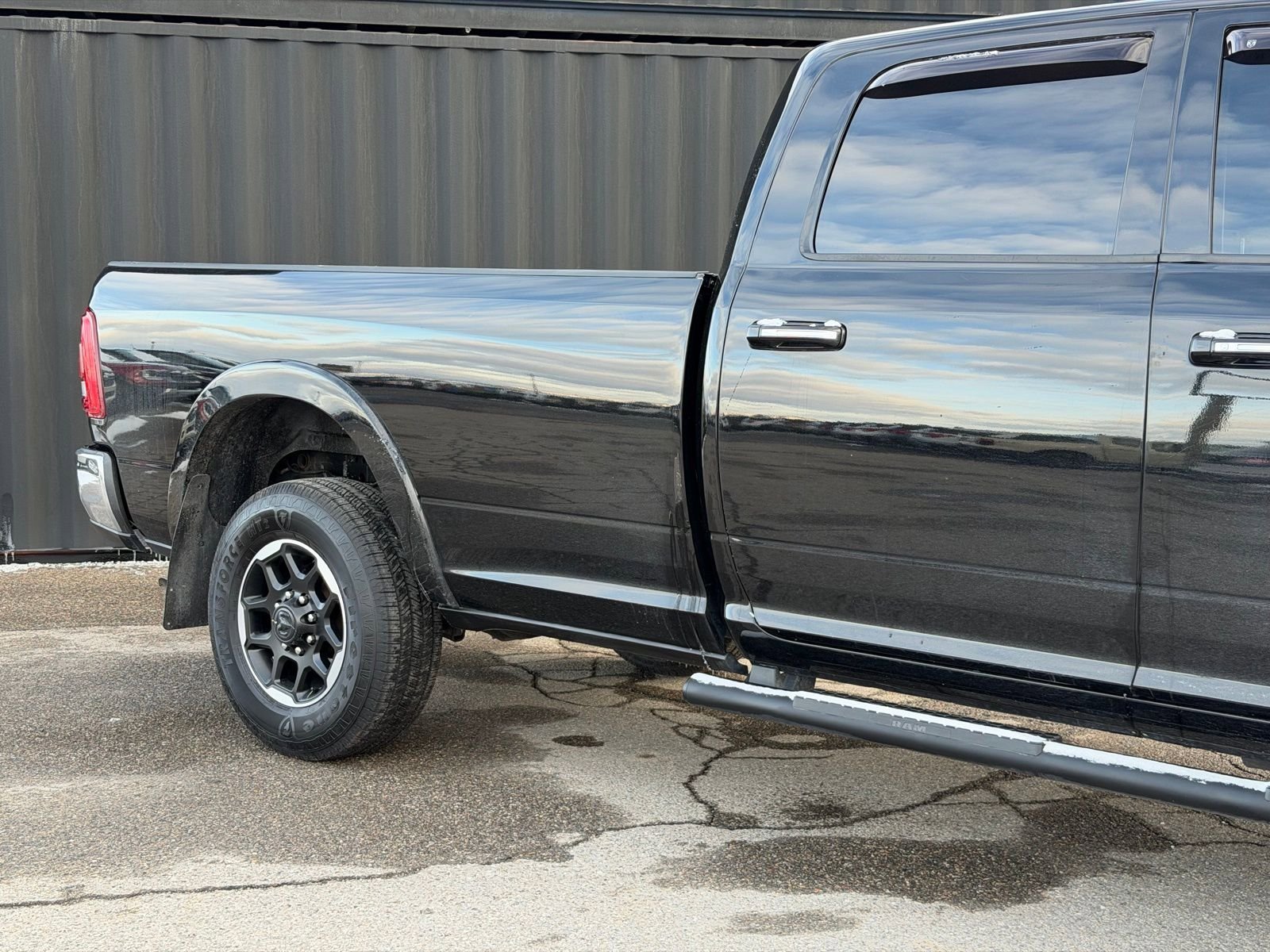 Used 2020 RAM 3500 Laramie AWD/4WD image 5