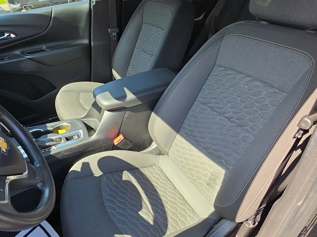 Used 2019 Chevrolet Equinox LT w/ LPO, Blackout Package AWD/4WD image 23