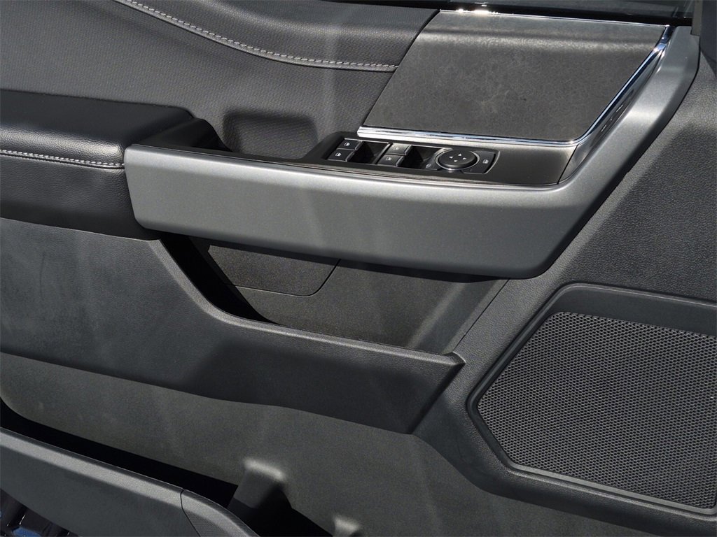 Used 2025 Ford F150 XLT w/ Equipment Group 302A MID image 33