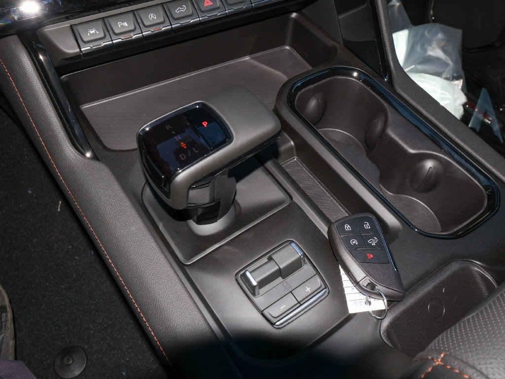 New 2026 GMC Sierra 1500 AT4 w/ AT4 Premium Package AWD/4WD image 23