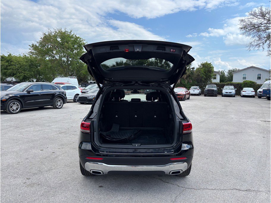 Used 2020 Mercedes-Benz GLB 250 4MATIC w/ Premium Package image 44