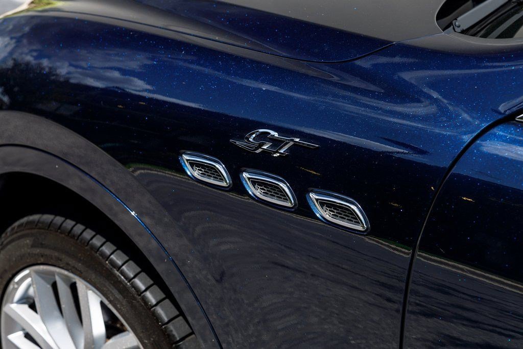 Certified 2022 Maserati Levante GT image 9