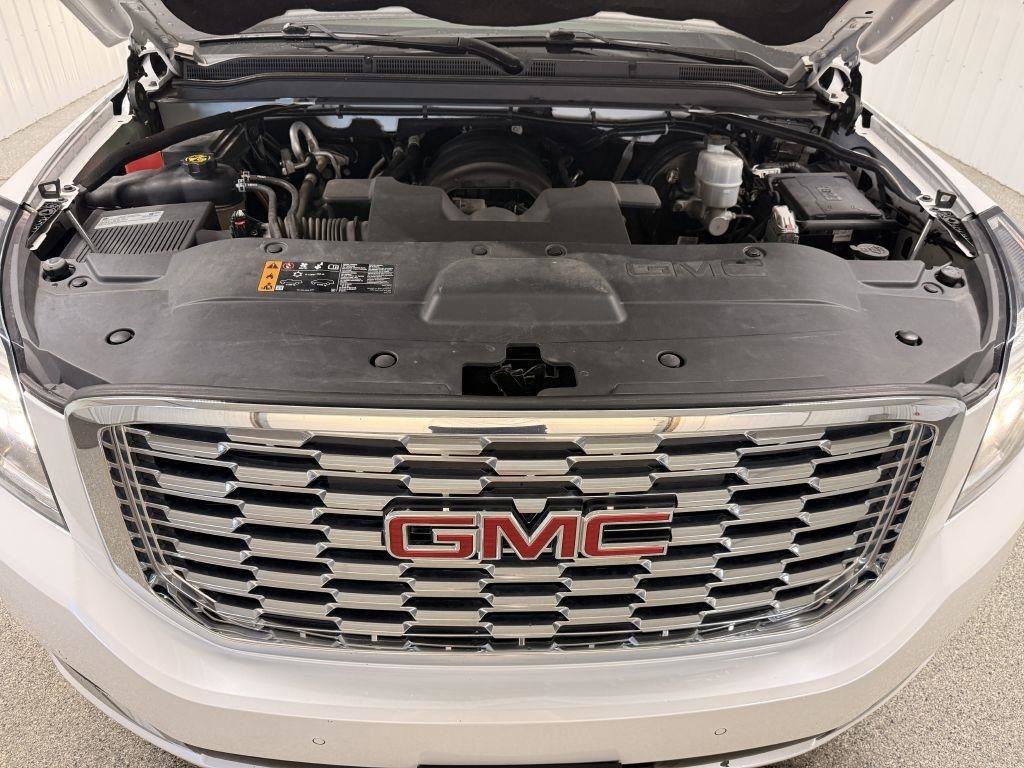 Used 2019 GMC Yukon XL Denali w/ Denali Ultimate Package AWD/4WD image 47