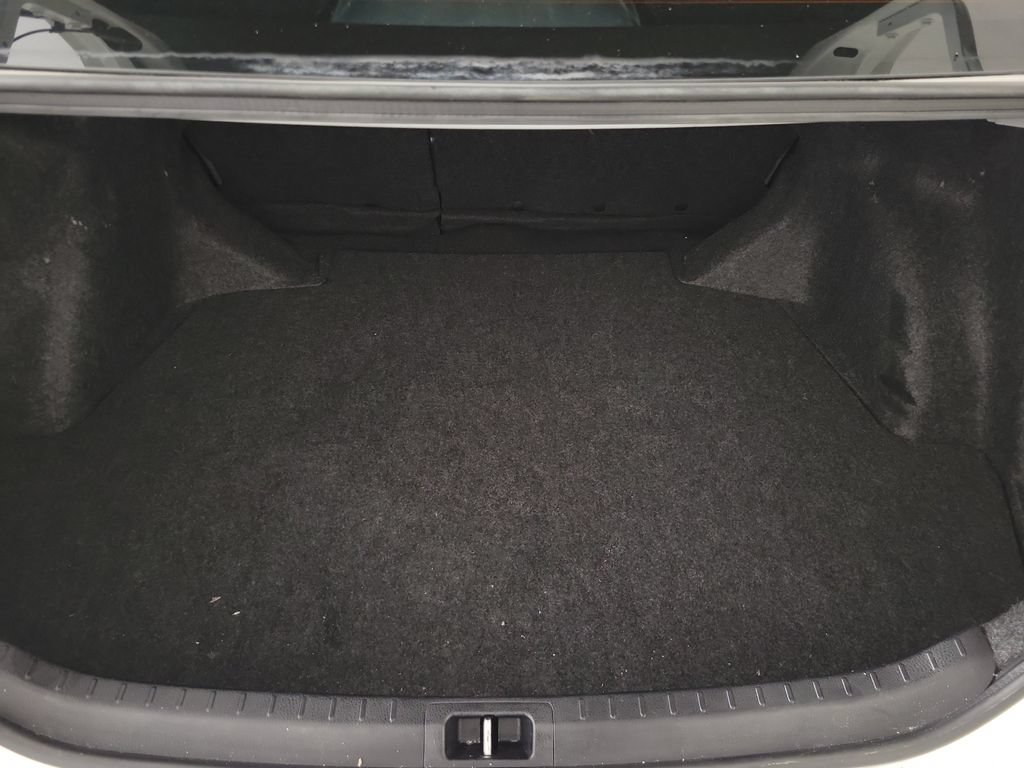 Used 2017 Toyota Corolla LE FWD image 7