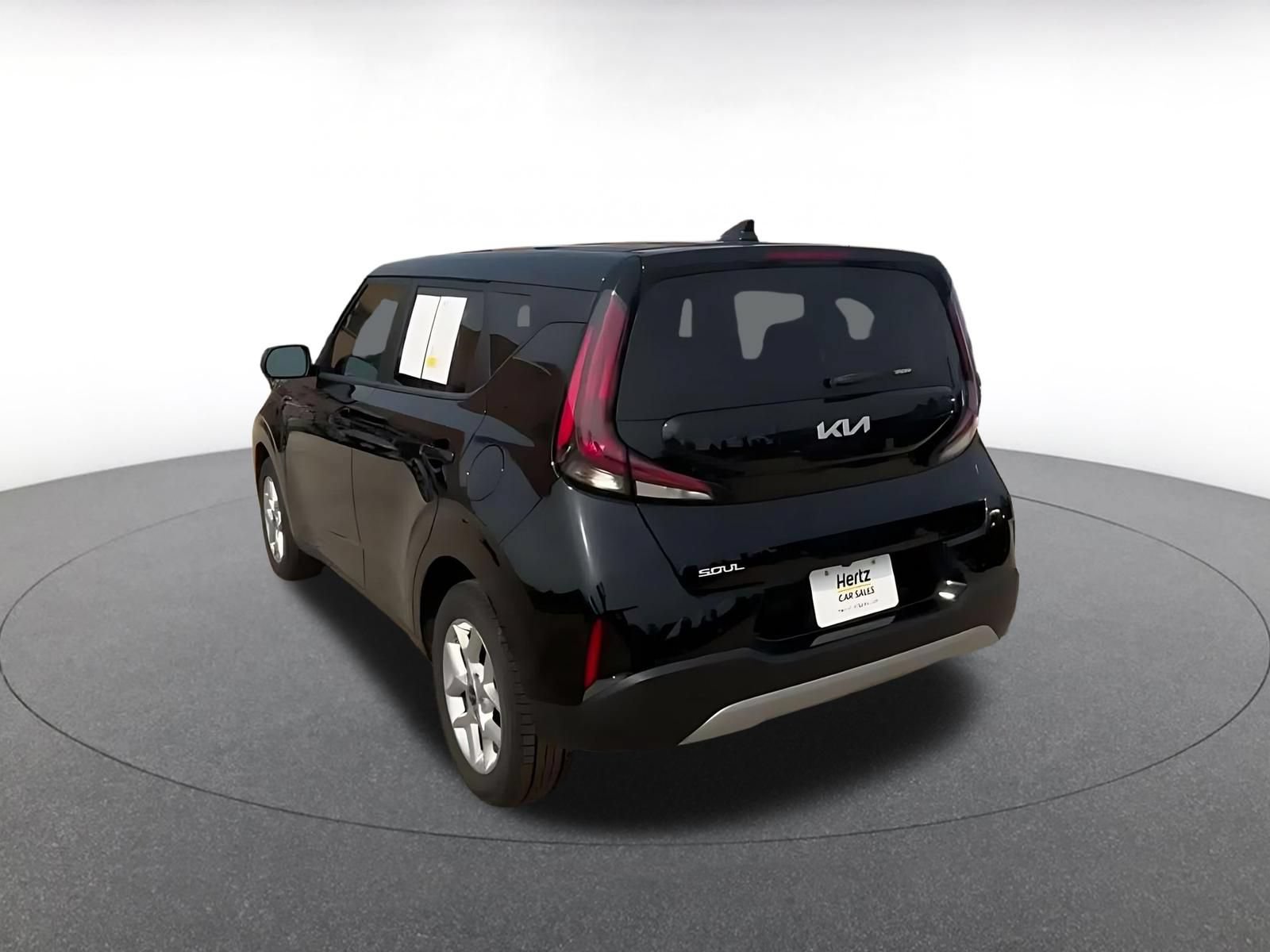 Used 2025 Kia Soul LX w/ LX Technology Package FWD image 10