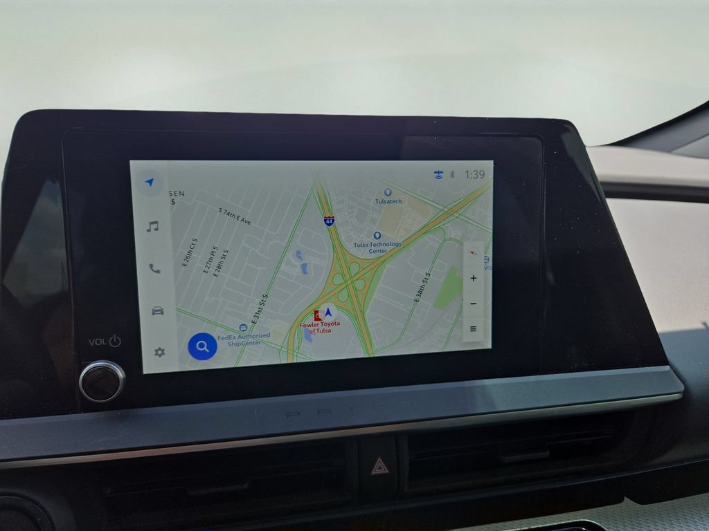 Used 2024 Toyota Prius XLE FWD image 19