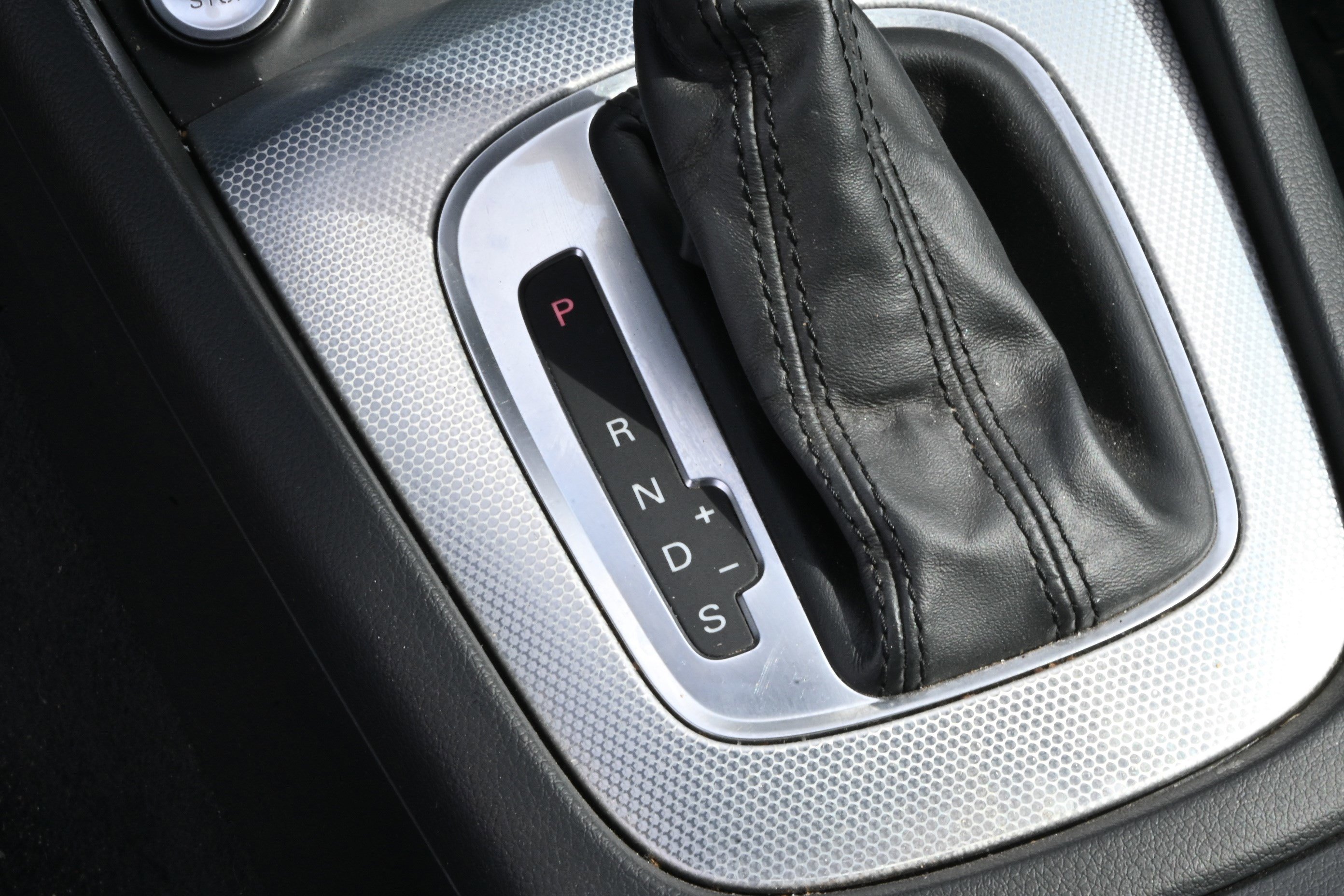 Used 2018 Audi Q3 2.0T Premium w/ Convenience Package image 21