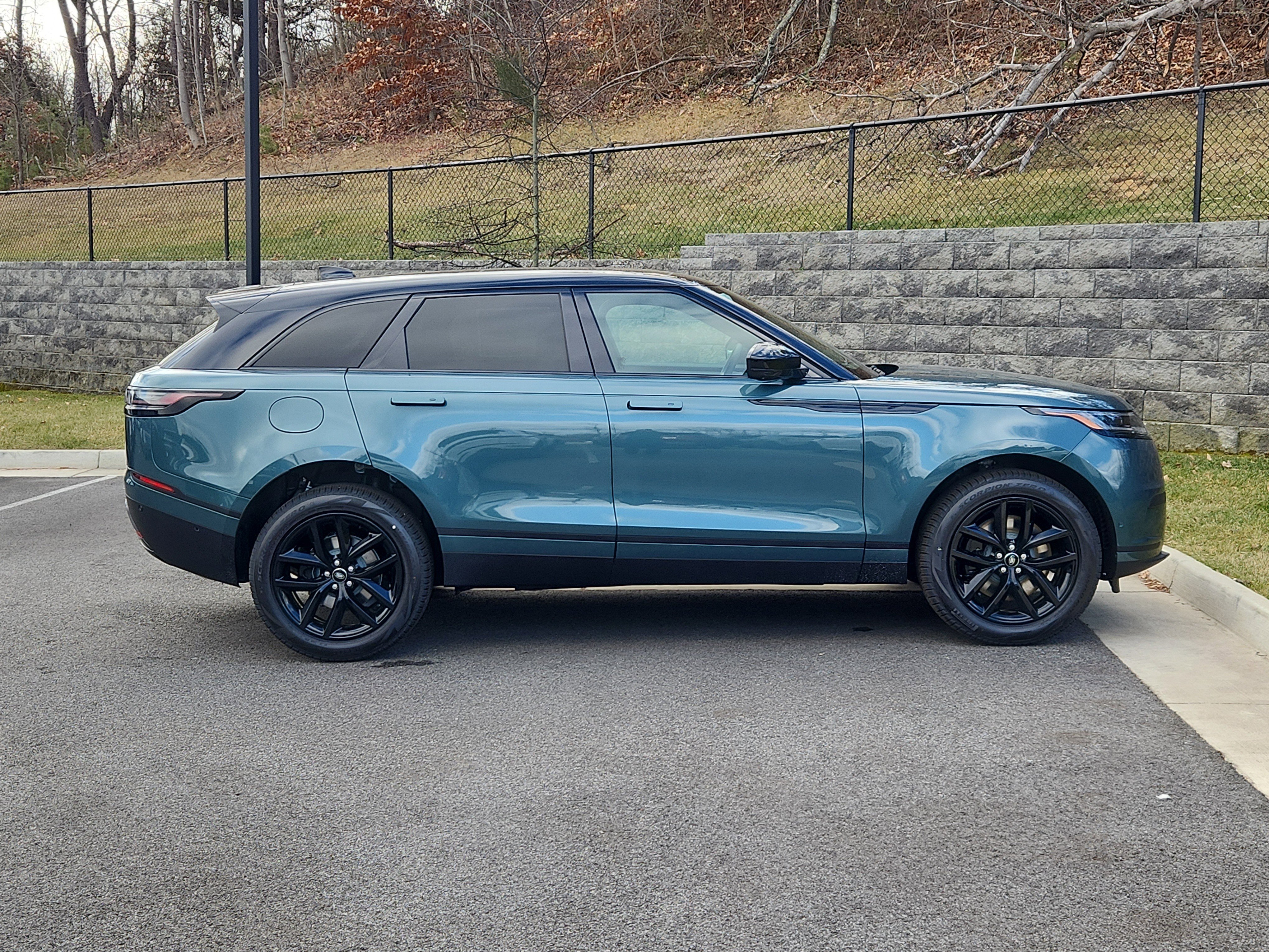 Used 2026 Land Rover Range Rover Velar S image 11