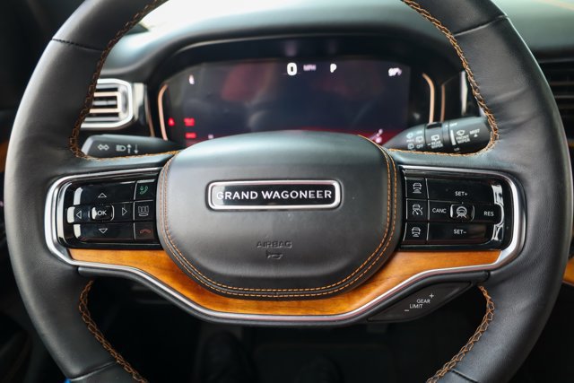 Used 2023 Jeep Grand Wagoneer L Series III w/ Rear Seat Video Group 1 image 11