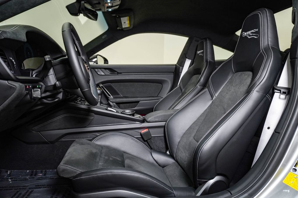 Certified 2026 Porsche 911 GT3 RWD image 5
