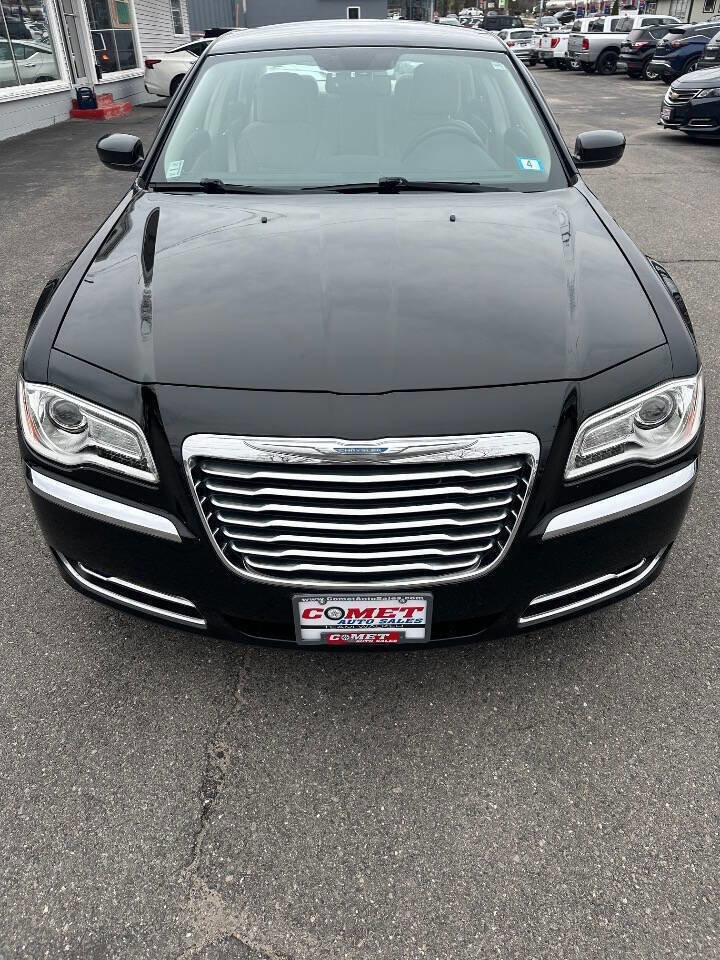 Used 2012 Chrysler 300 image 9