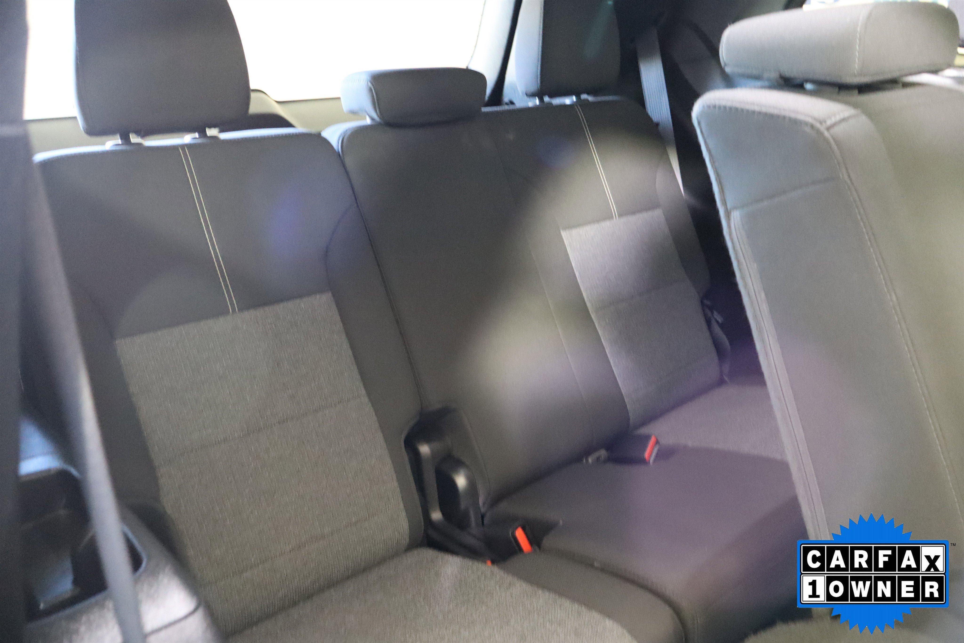 Used 2025 GMC Acadia Elevation image 21