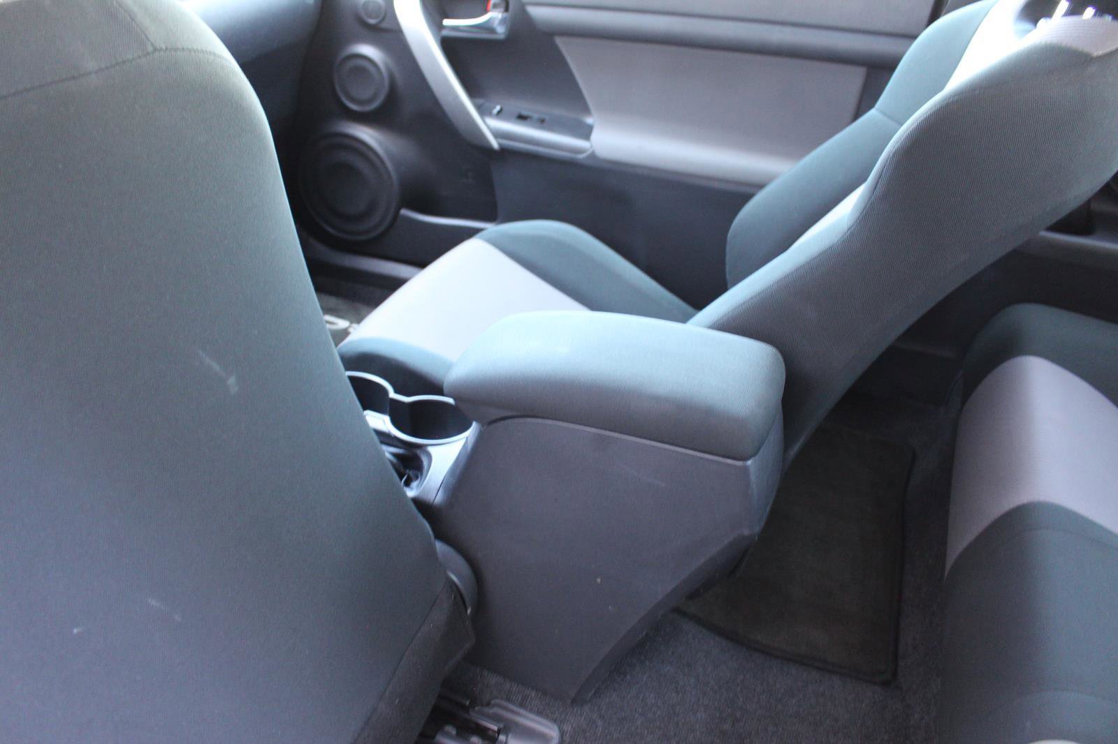 Used 2016 Scion tC image 32