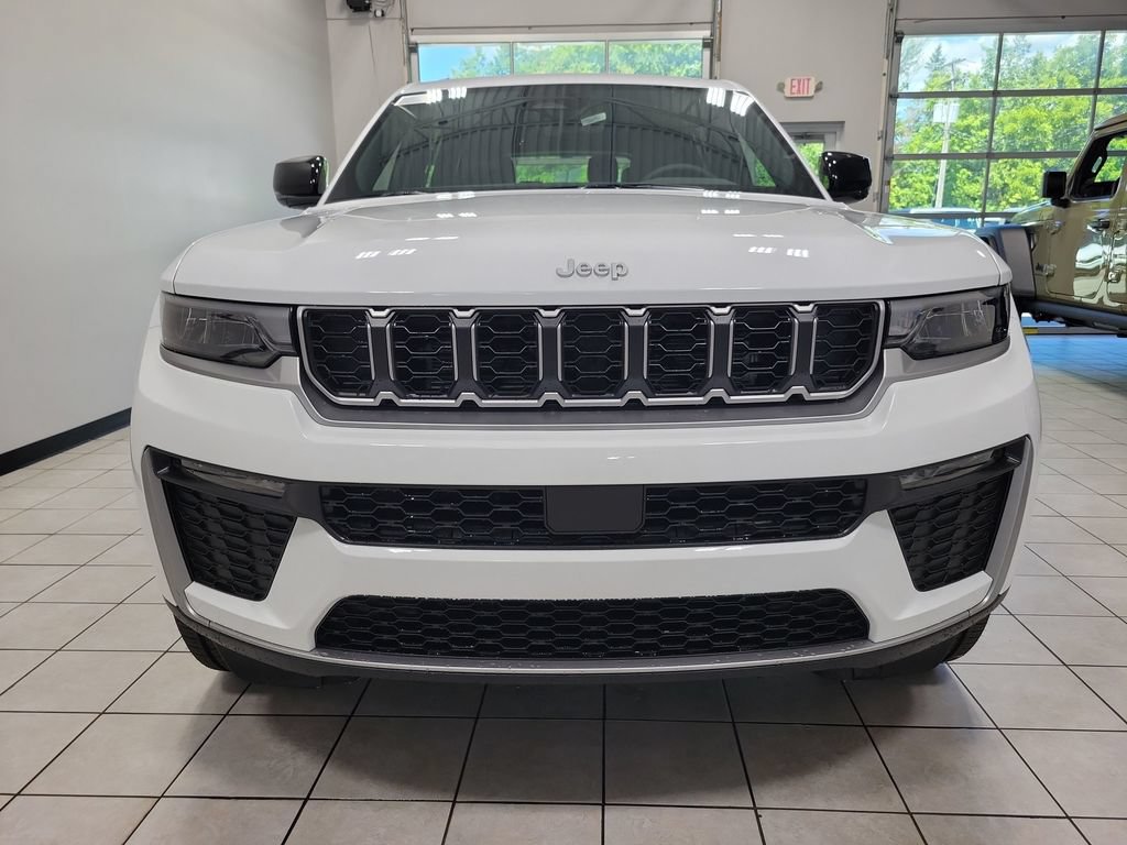 New 2026 Jeep Grand Cherokee L Limited AWD/4WD image 2
