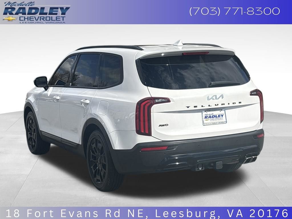 Used 2022 Kia Telluride SX w/ SX Prestige Package image 3