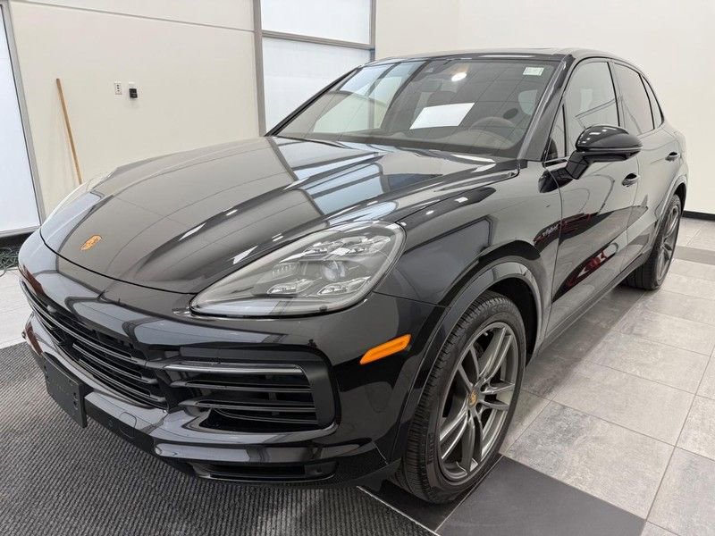 Certified 2021 Porsche Cayenne E-Hybrid AWD/4WD image 1