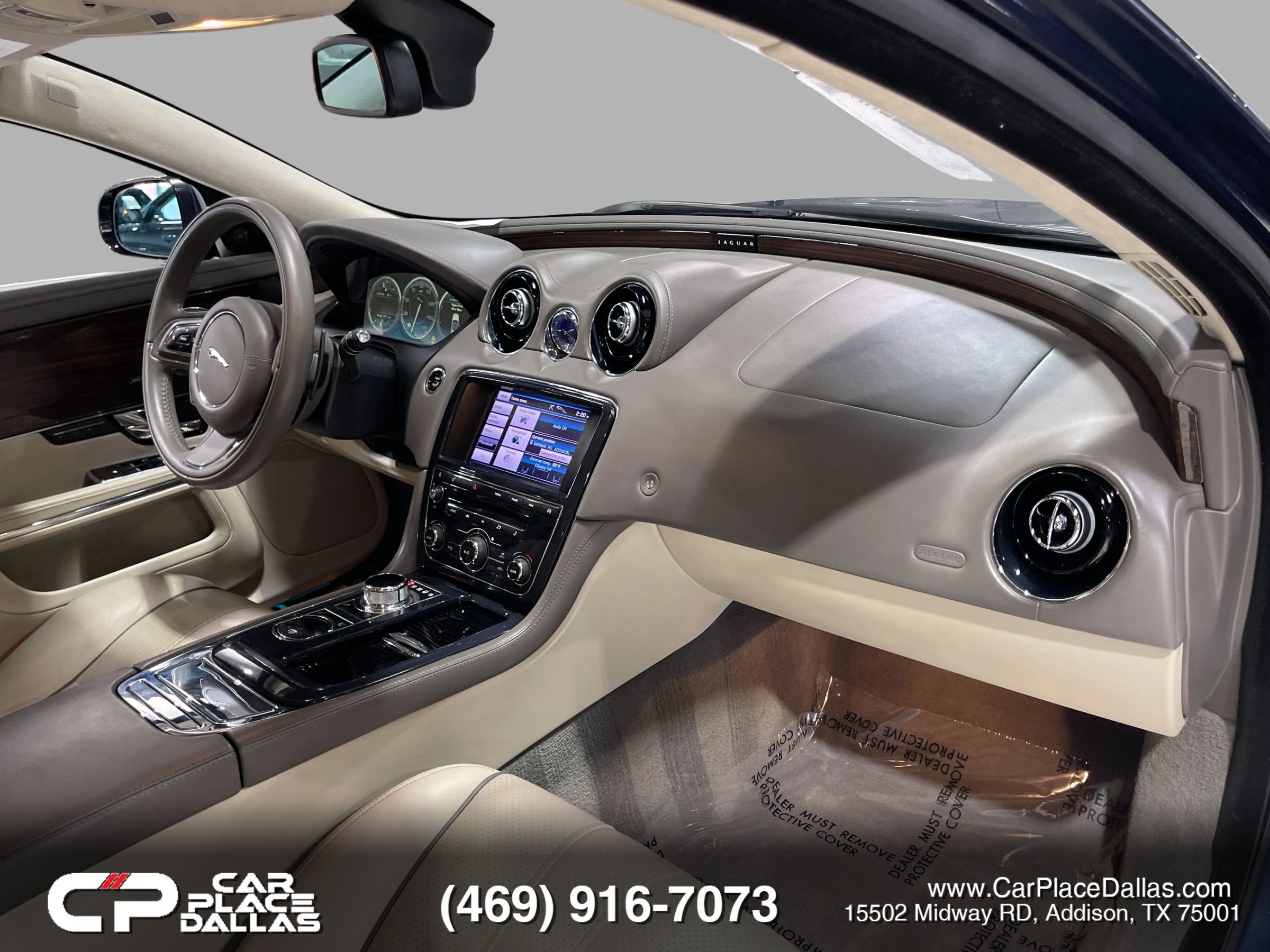 Used 2013 Jaguar XJ L Portfolio RWD image 23