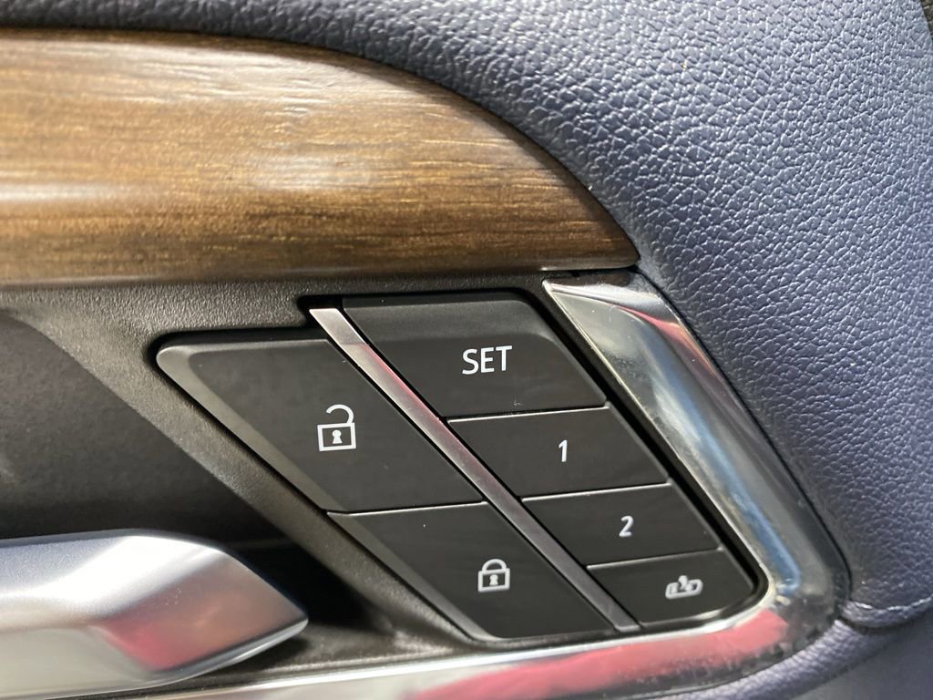 Used 2024 Chevrolet Silverado 1500 High Country w/ Technology Package image 23