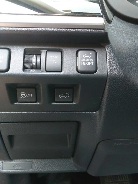 Used 2017 Subaru Forester 2.5i Touring AWD/4WD image 19