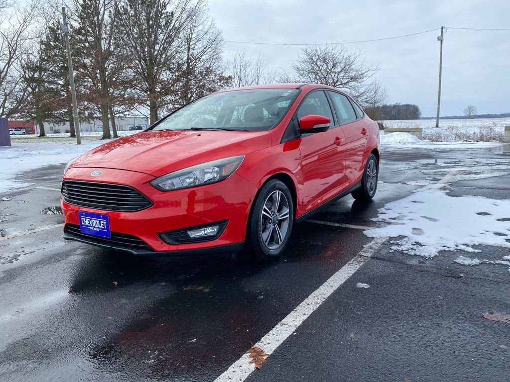 Used 2017 Ford Focus SE image 3