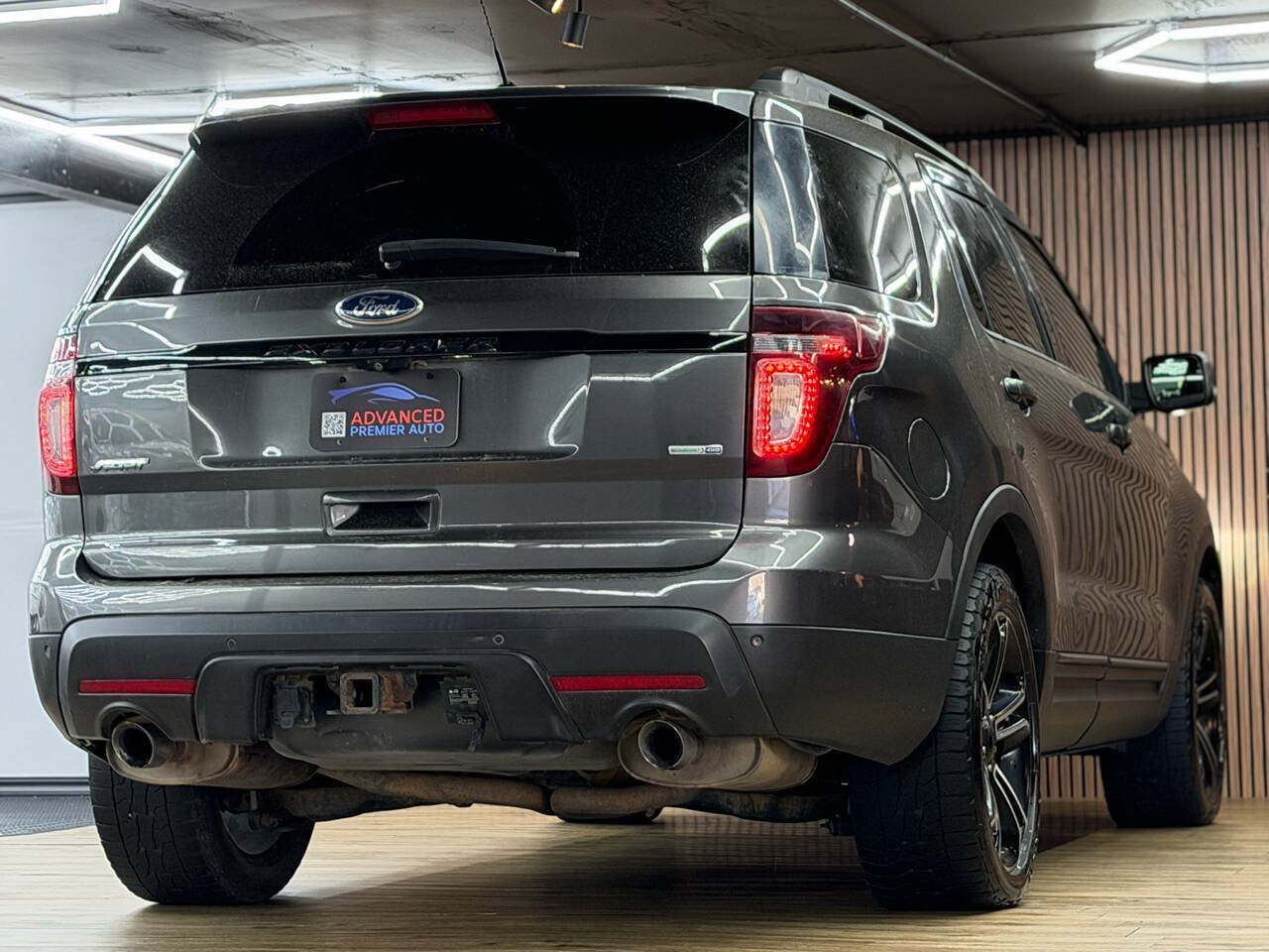 Used 2015 Ford Explorer Sport w/ Equipment Group 401A AWD/4WD image 7