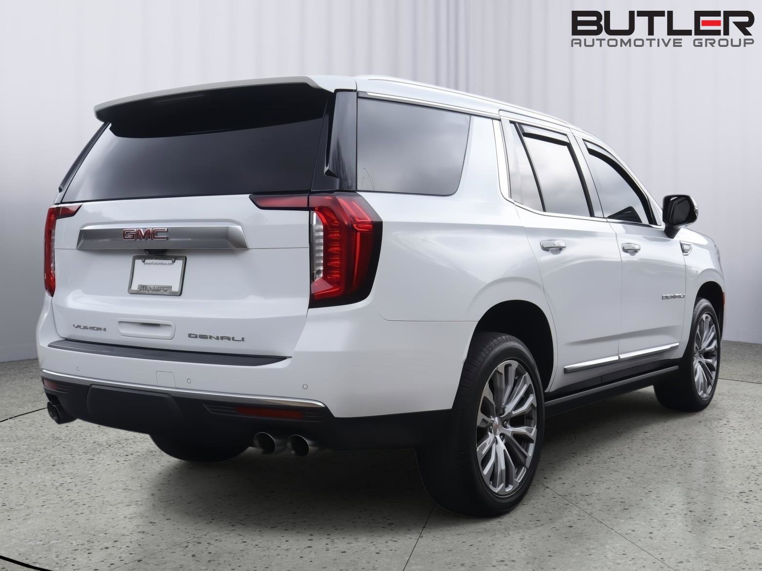 Used 2021 GMC Yukon Denali w/ Denali Premium Package image 7