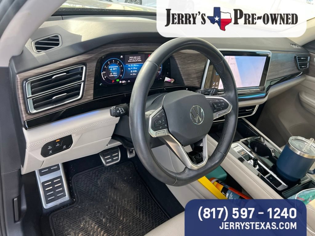 Used 2024 Volkswagen Atlas SEL Premium R-Line AWD/4WD image 8