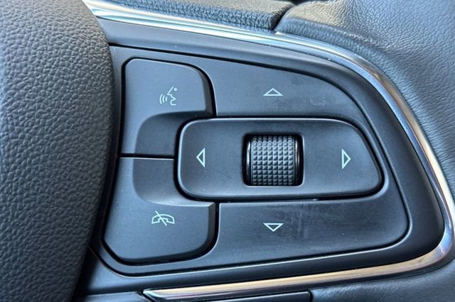 Used 2023 Buick Encore GX Preferred w/ Cold Weather Comfort Package FWD image 38