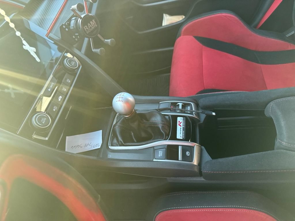 Used 2017 Honda Civic Type R image 9