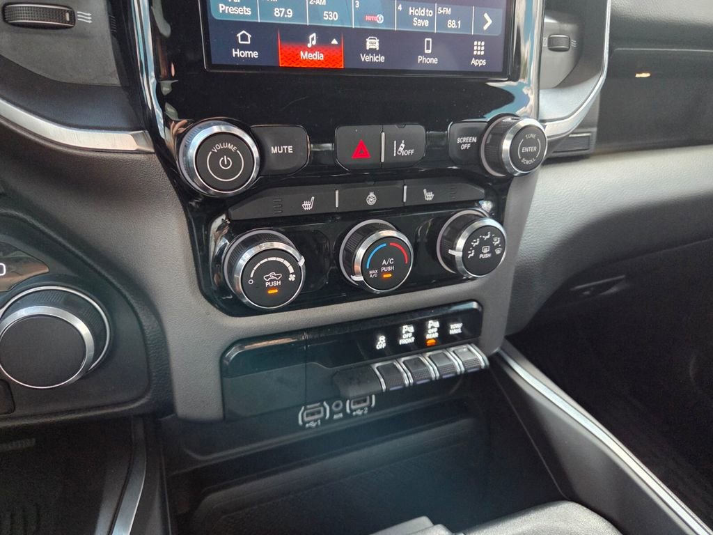 Used 2025 RAM 1500 Big Horn RWD image 26