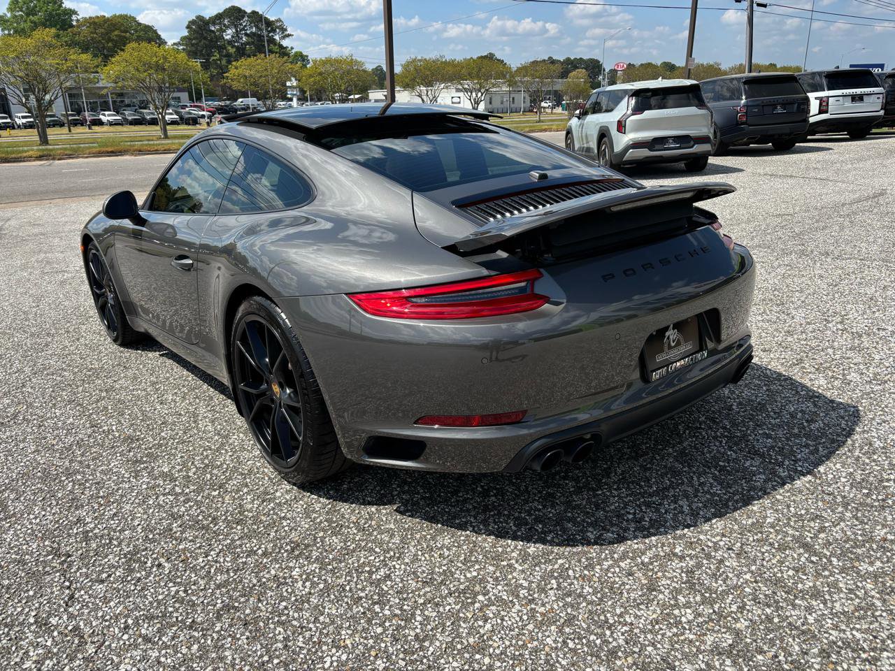 Used 2018 Porsche 911 Carrera image 8