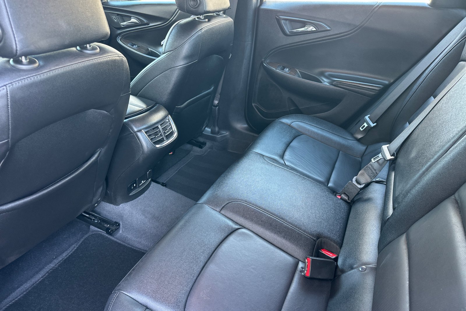 Used 2024 Chevrolet Malibu LT FWD image 12