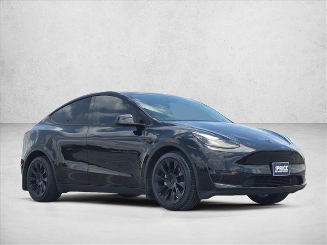 Used 2024 Tesla Model Y Long Range AWD/4WD image 3