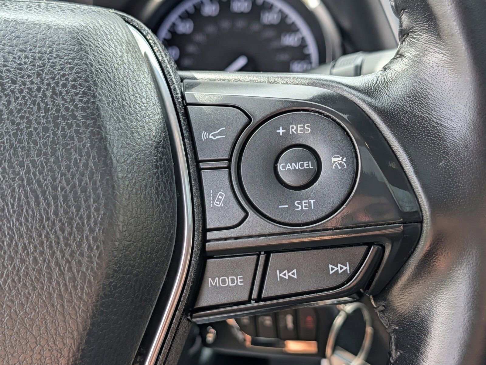 Used 2019 Toyota Camry SE image 29
