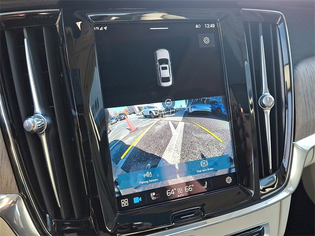 Used 2023 Volvo S90 B6 Plus image 18