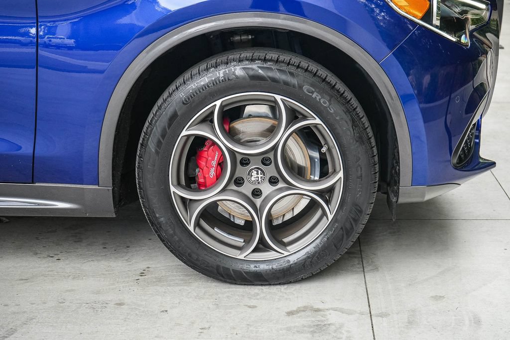 Used 2022 Alfa Romeo Stelvio Ti AWD/4WD image 10