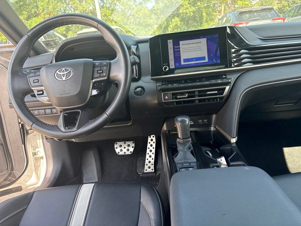 Used 2025 Toyota Camry SE FWD image 20